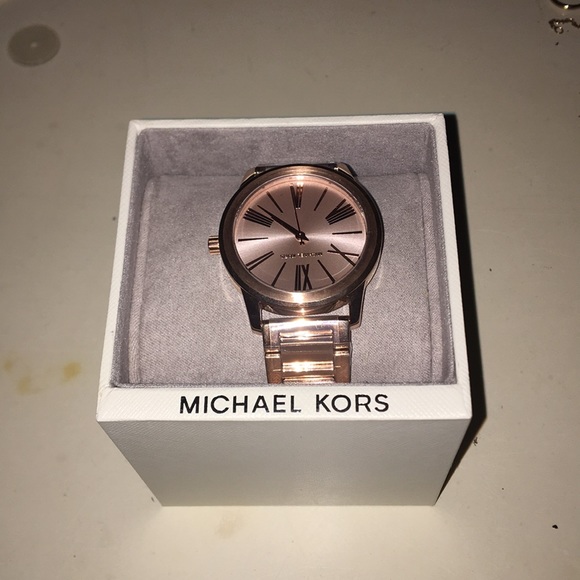 Michael Kors Rose Gold Women’s Watch - Picture 1 of 3
